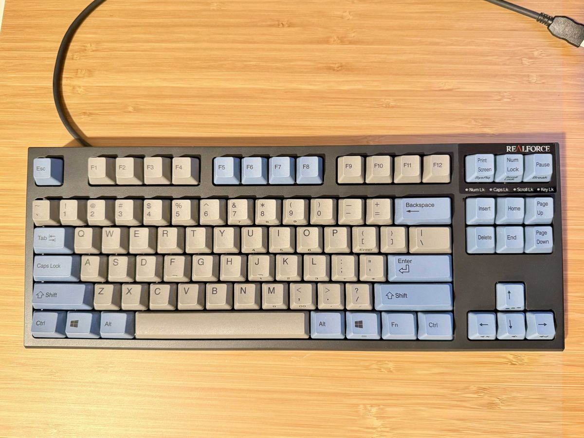 RARE* RealForce R2 / Leopold Collab TKL SA / R2TLSA-US3-BK-L 